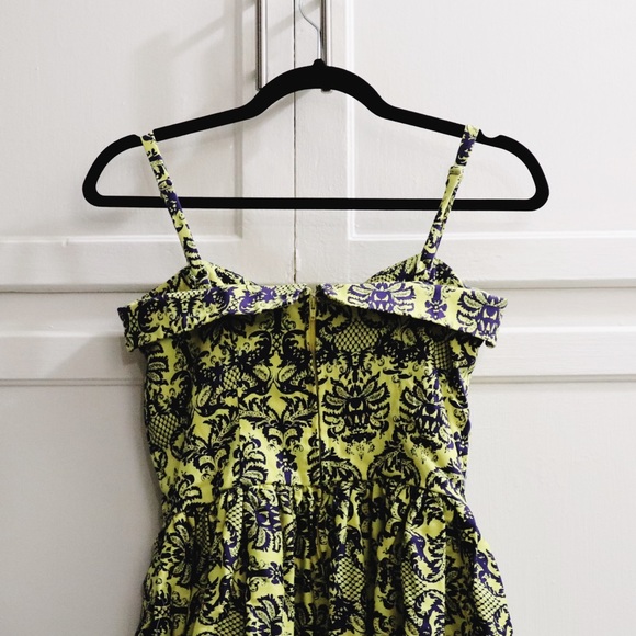 EUC Yellow Swing dress w/ blue damask print - Picture 7 of 7